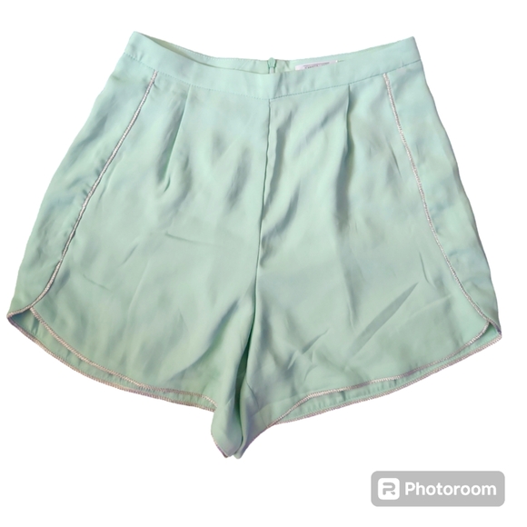 JENNIFER LOPEZ Short mint green/ M size - Picture 1 of 10